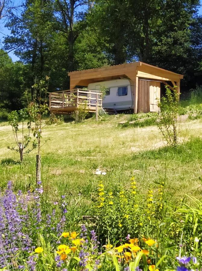 carazen , caravane chauffée Saint-Sylvain-Bellegarde Extérieur photo